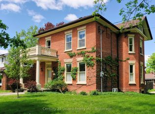 232 Bennet St, Peterborough, ON K9H5B6