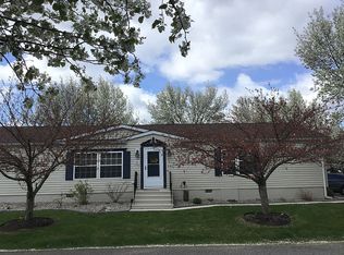 21 Twilight Trl, Belvidere, NJ 07823