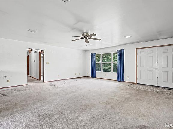 5th image of 10058 Vineland Rd