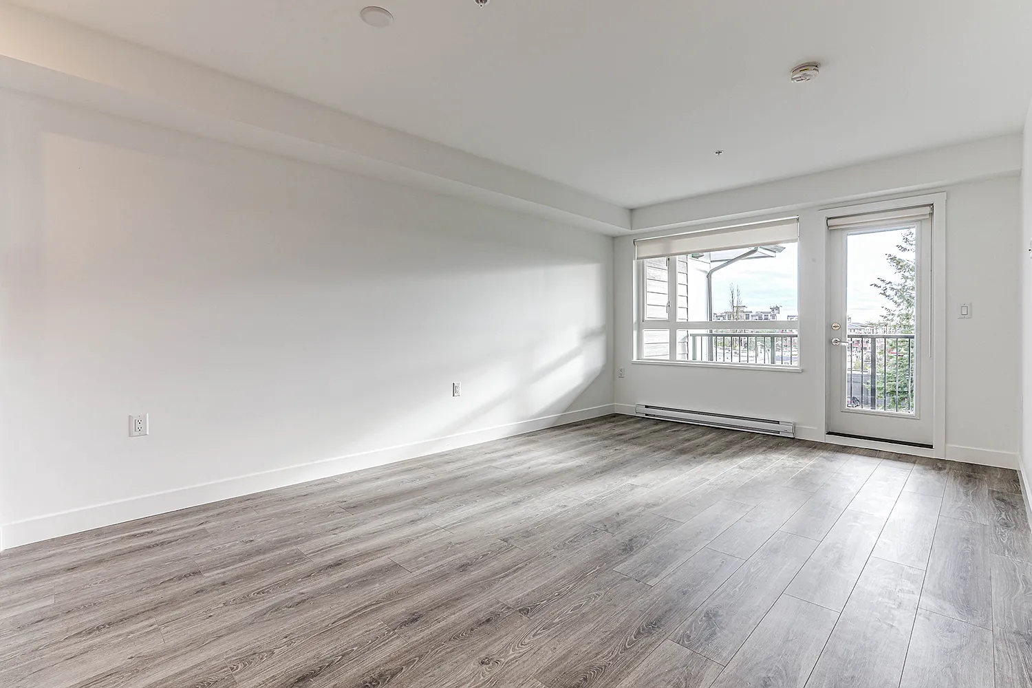 1 bed, 652 sqft, $1,950 — Photo 3