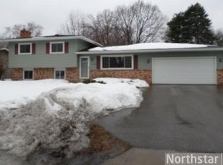 7933 Brunswick Ave N, Brooklyn Park, MN 55443