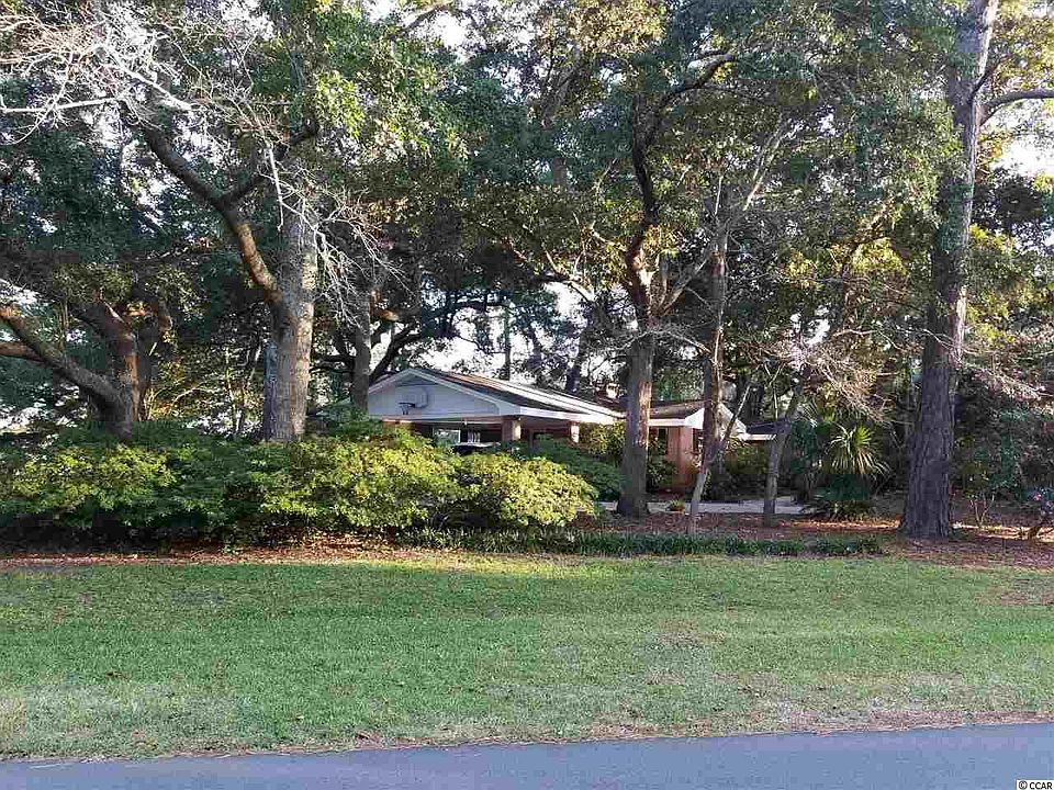 2nd image of 211 N Myrtle Dr