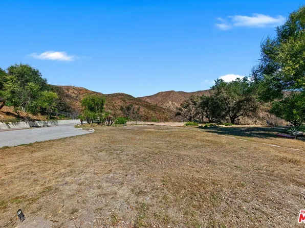 20725 Rockcroft Dr, Malibu, CA 90265