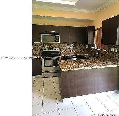 8918 W Flagler St — Photo 3