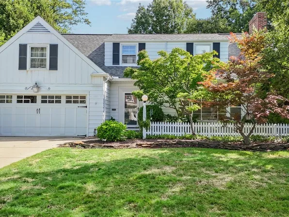 23399 Hardwick Rd, Shaker Heights, OH 44122