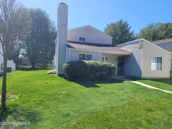 115 Greenwood Drive, Freehold, NJ 07728