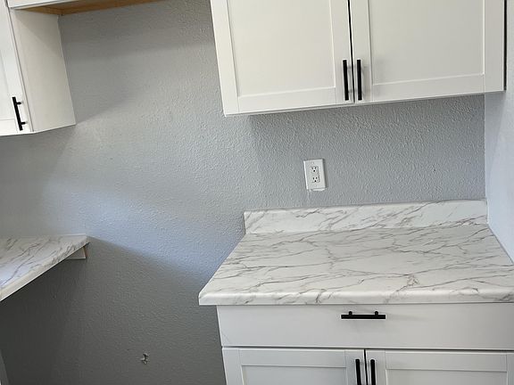 4th image of 369 Avenue N NE