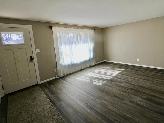 4th image of 5227 W Airways Rd