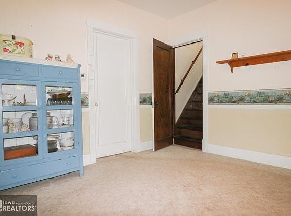 5th image of 305 1st St