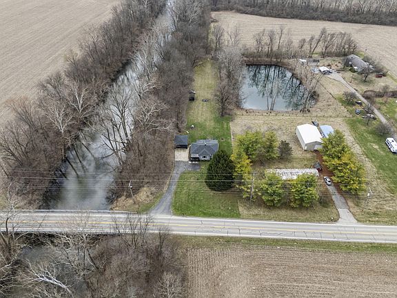 4th image of 1461 W County Line Rd