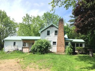 8811 Thompson Rd, Woodstock, IL 60098