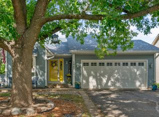 1067 Hummingbird Ln, Eagan, MN 55123