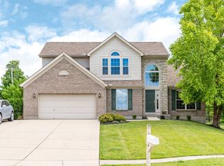 584 Lake Front Dr, Lebanon, OH 45036