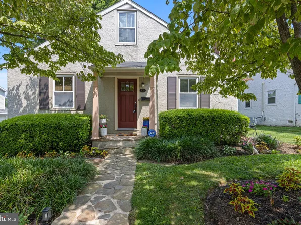 831 Taylor St, Kennett Square, PA 19348