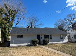 10 Shelton Rd, Hampton, VA 23663