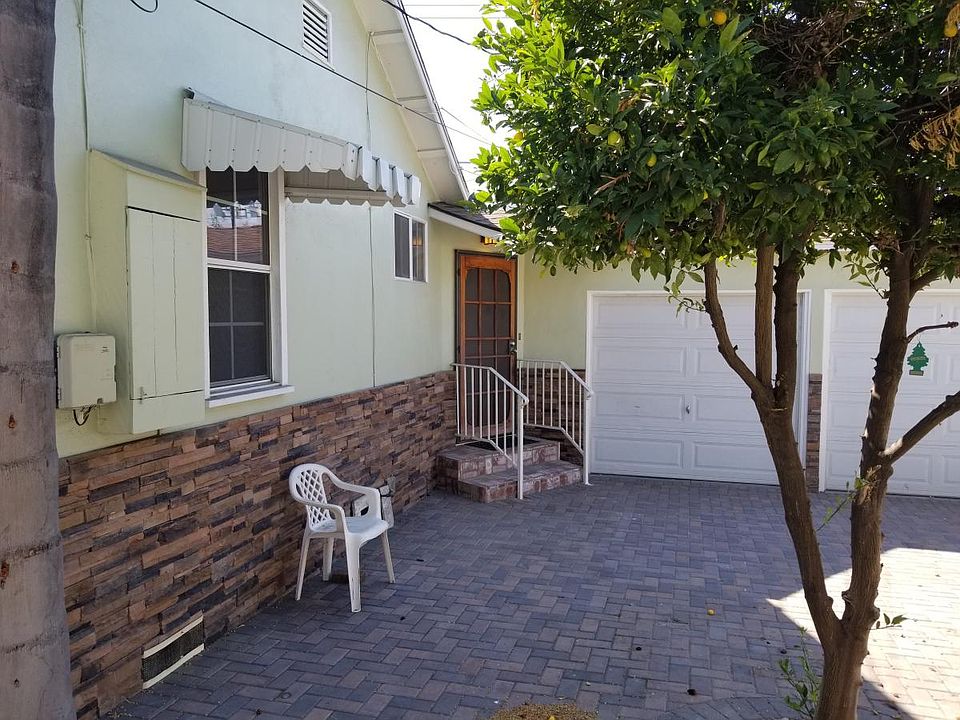 single car garage