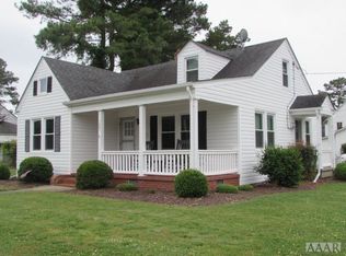 1021 Maple St, Elizabeth City, NC 27909