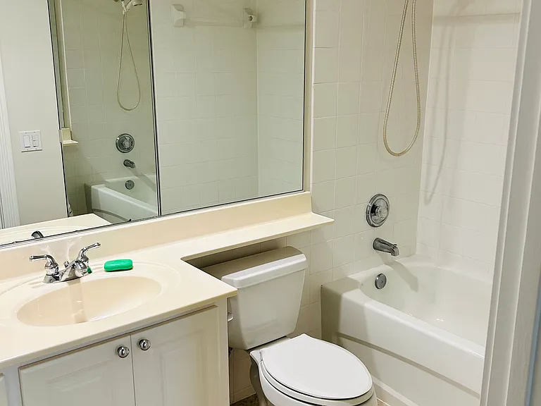 15401 Orlanda Dr — Photo 22