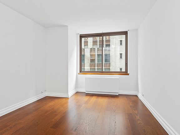 3rd image of 235 E 40th St APT 8E