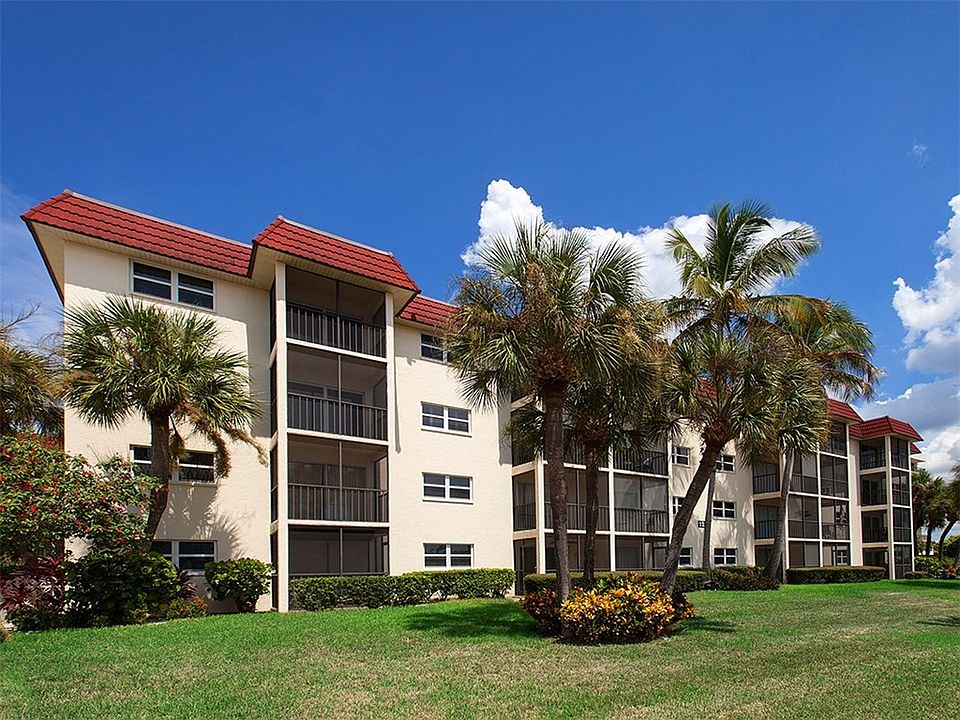 La Siesta Condominiums