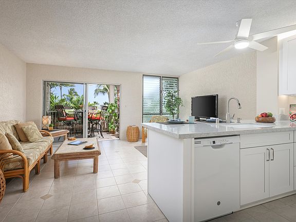 4th image of 75-6016 Alii Dr APT 317