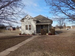 427 Doyle St, Garden Plain, KS 67050