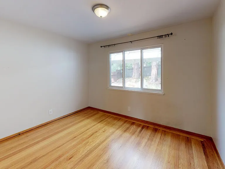 1432 Bel Aire Rd — Photo 16