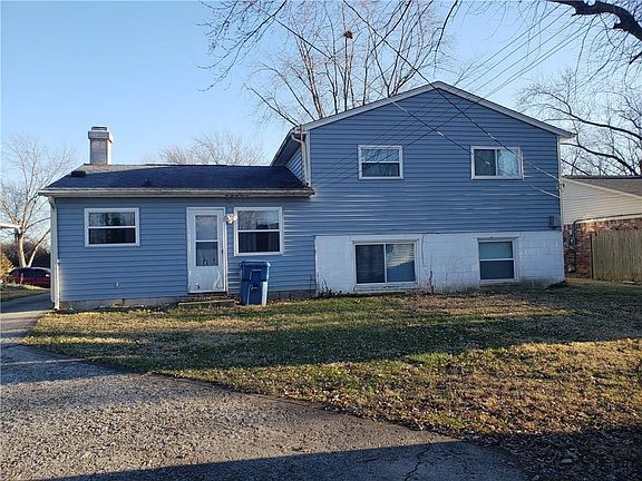 2nd image of 3462 Luewan Dr