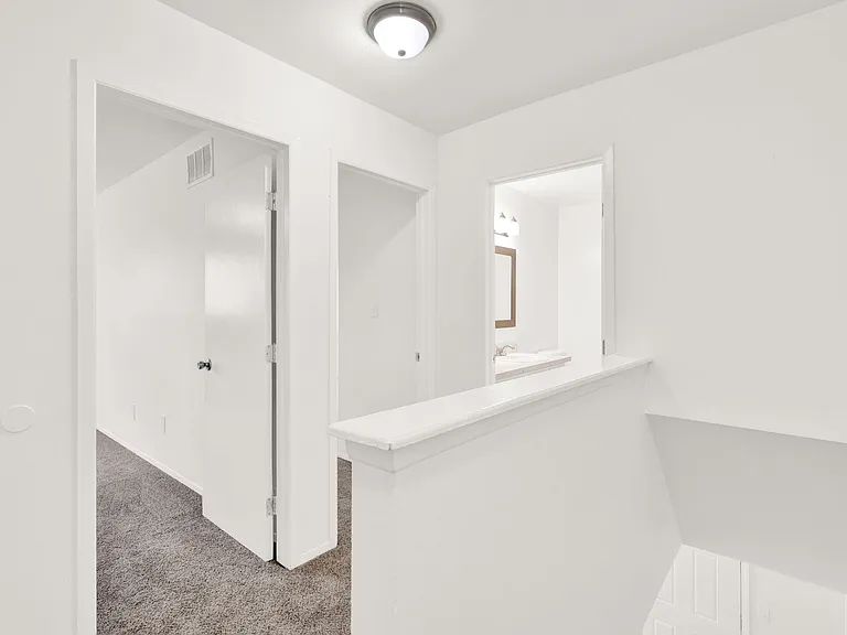 Riverside Townhomes — Photo 15
