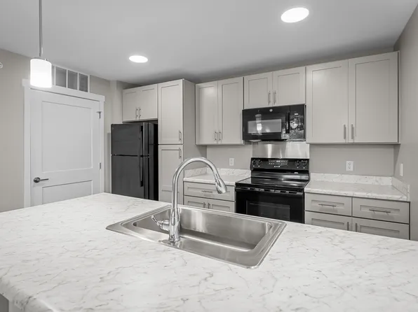 The Reserve at Spencer, 4000 Ryleigh Reserve Ln, Saint Peters, MO 63376