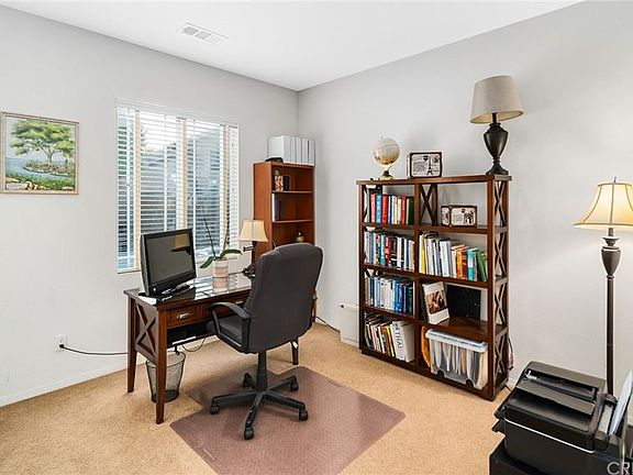 5th image of 38623 Panther Dr