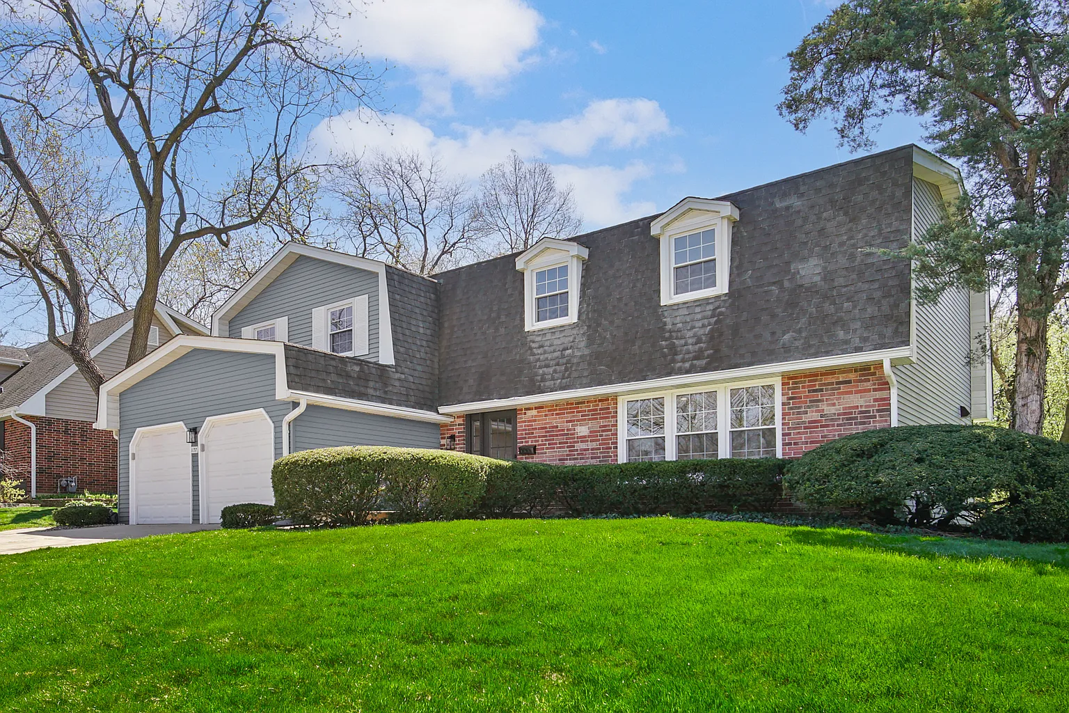 1137 Candlewood Dr photo 1
