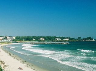 4 Salt Meadow Ln, Kennebunk, ME 04043