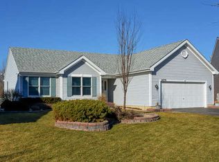 28776 Pilgrims Pass, Lakemoor, IL 60051
