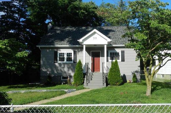 3rd image of 313 Mary Lou Ave