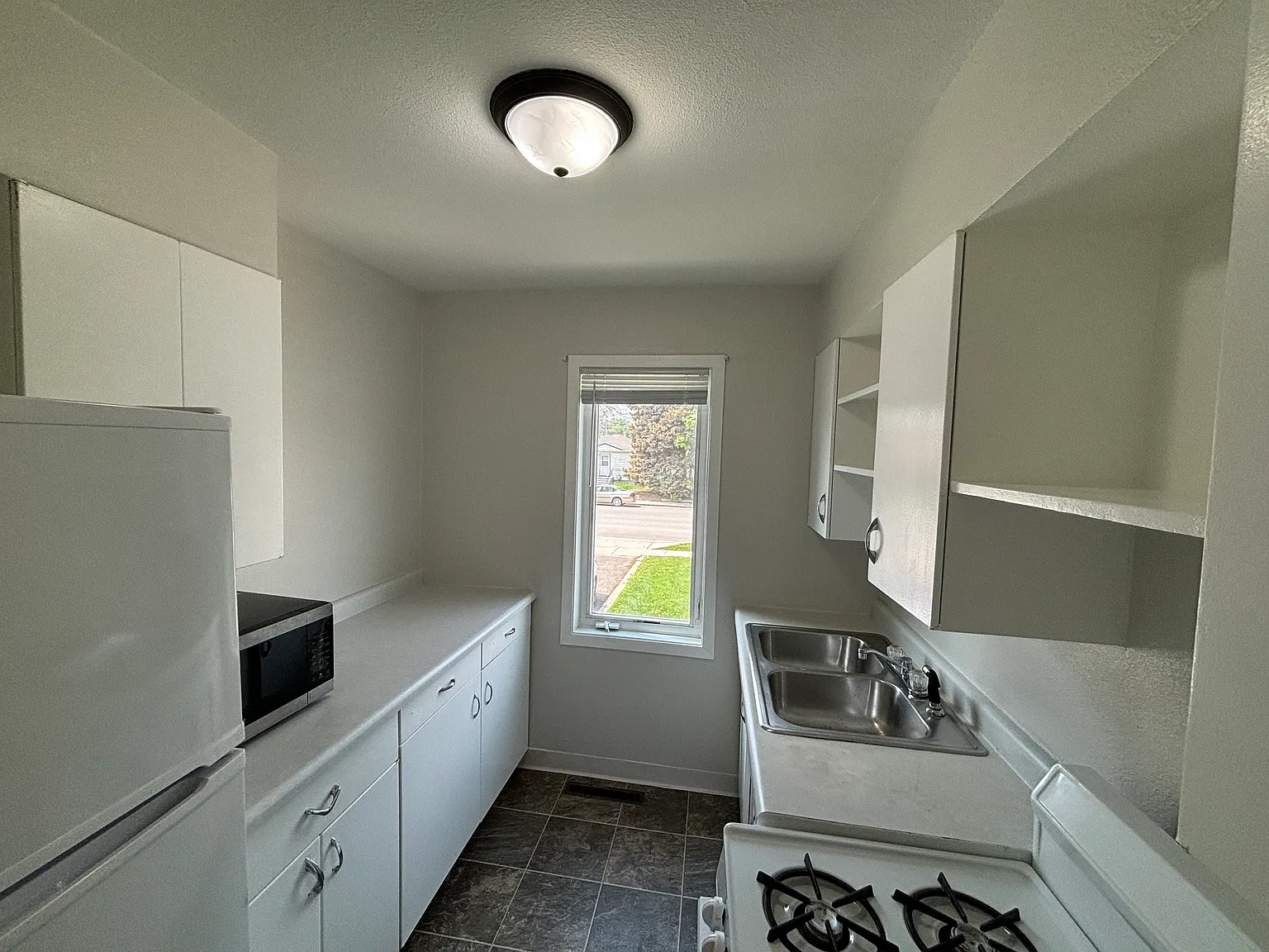 Convenient Roomy 2bd/1ba Apartment — Photo 2