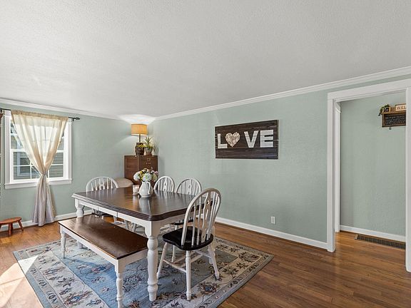 4th image of 2317 W Everett Ave