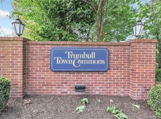 172 Mayfield Dr #172, Trumbull, CT 06611