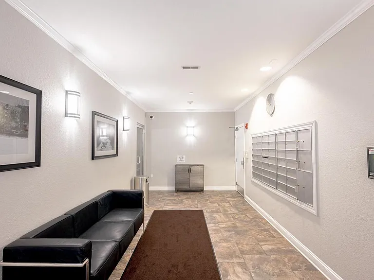 1905 N Water St #205 — Photo 16