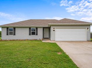713 W Osage St, Clever, MO 65631