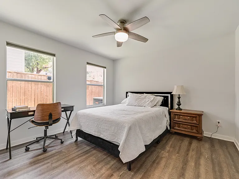 4926 Homer St — Photo 17