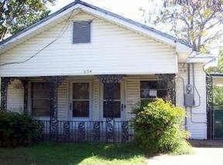 634 S Cockrell Hill Rd, Dallas, TX 75211