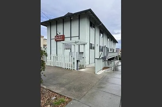 2 bed, $2,800 — Photo 1