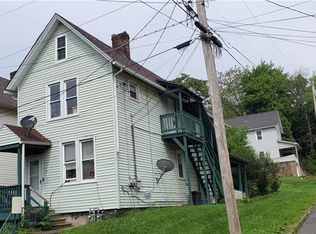 101 1/2 Cross St, Butler, PA 16001