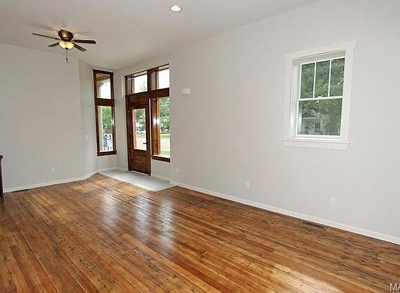3rd image of 9139 Madge Ave