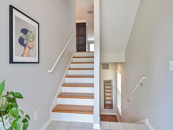 4th image of 311 Red Ryder Dr #15