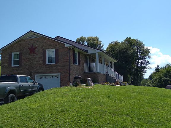 3rd image of 380 Maxfield Dr