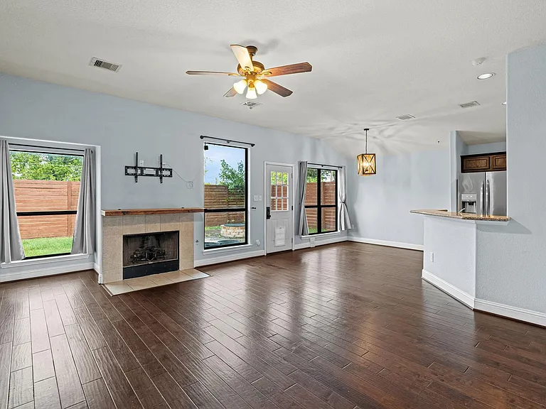 5102 Hardy St — Photo 7