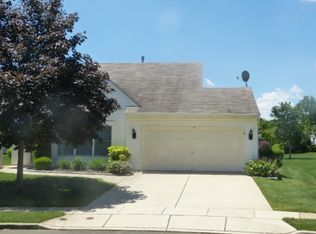 12 Covered Bridge Cir, Columbus, NJ 08022