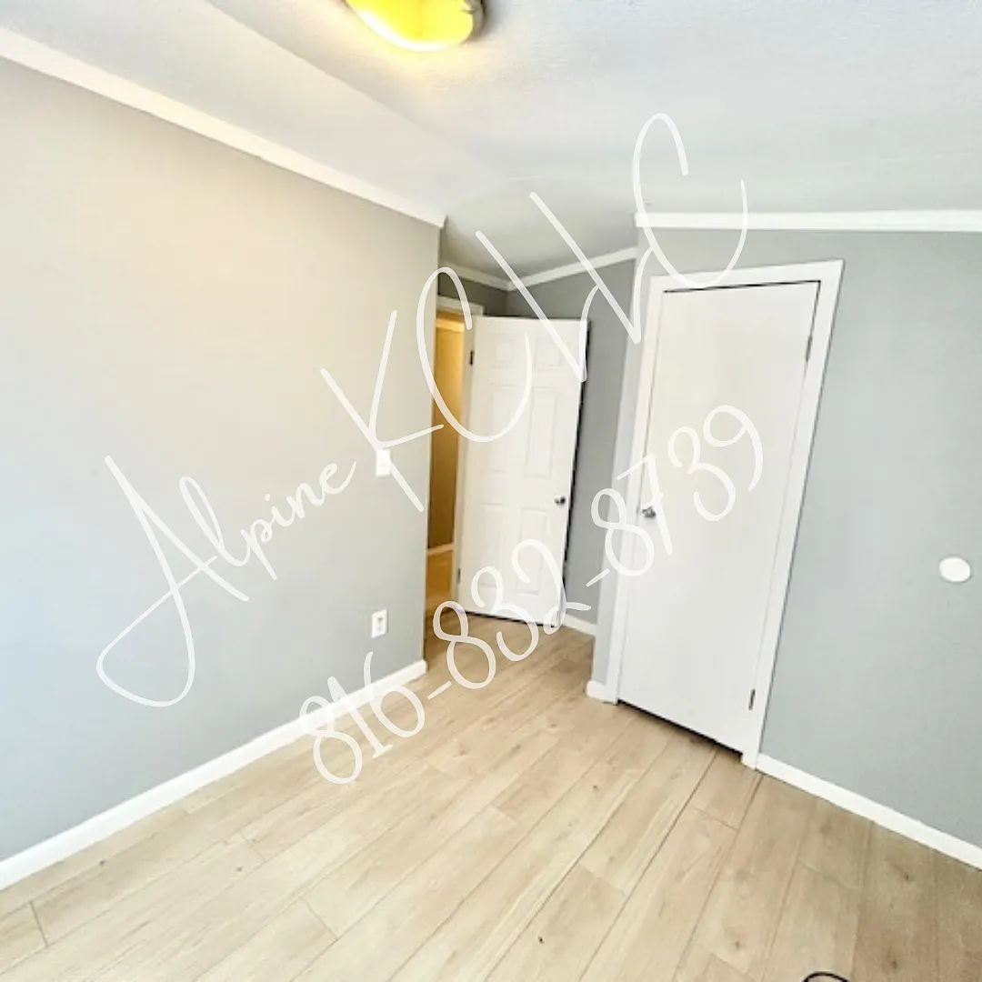3 bed, 1075 sqft, $1,195 — Photo 2